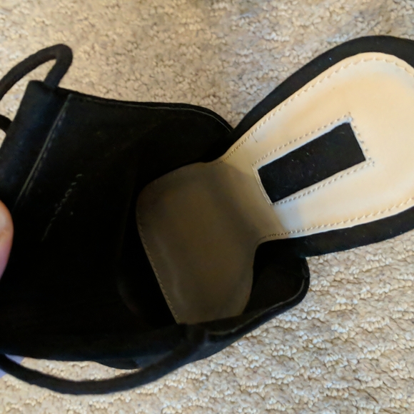 Forever 21 shoes 7.5 - Picture 2 of 4